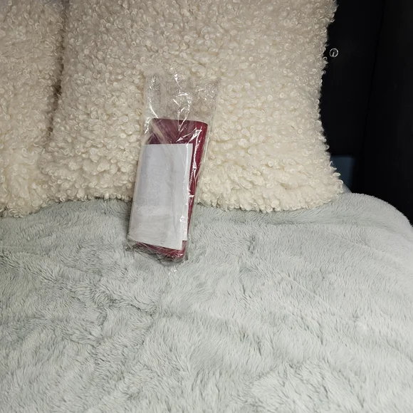 *Authentic**Gucci Soho GG Leather Continental Wallet - Crimson Red - Picture 8 of 16